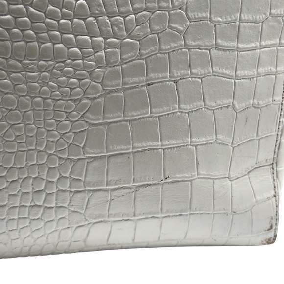 Kate Spade New York Vintage Quinn Carlsbad Oyster Leather Croc-Embossed Tote - Picture 14 of 16